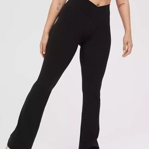 New with tags Aerie Offline flare leggings
